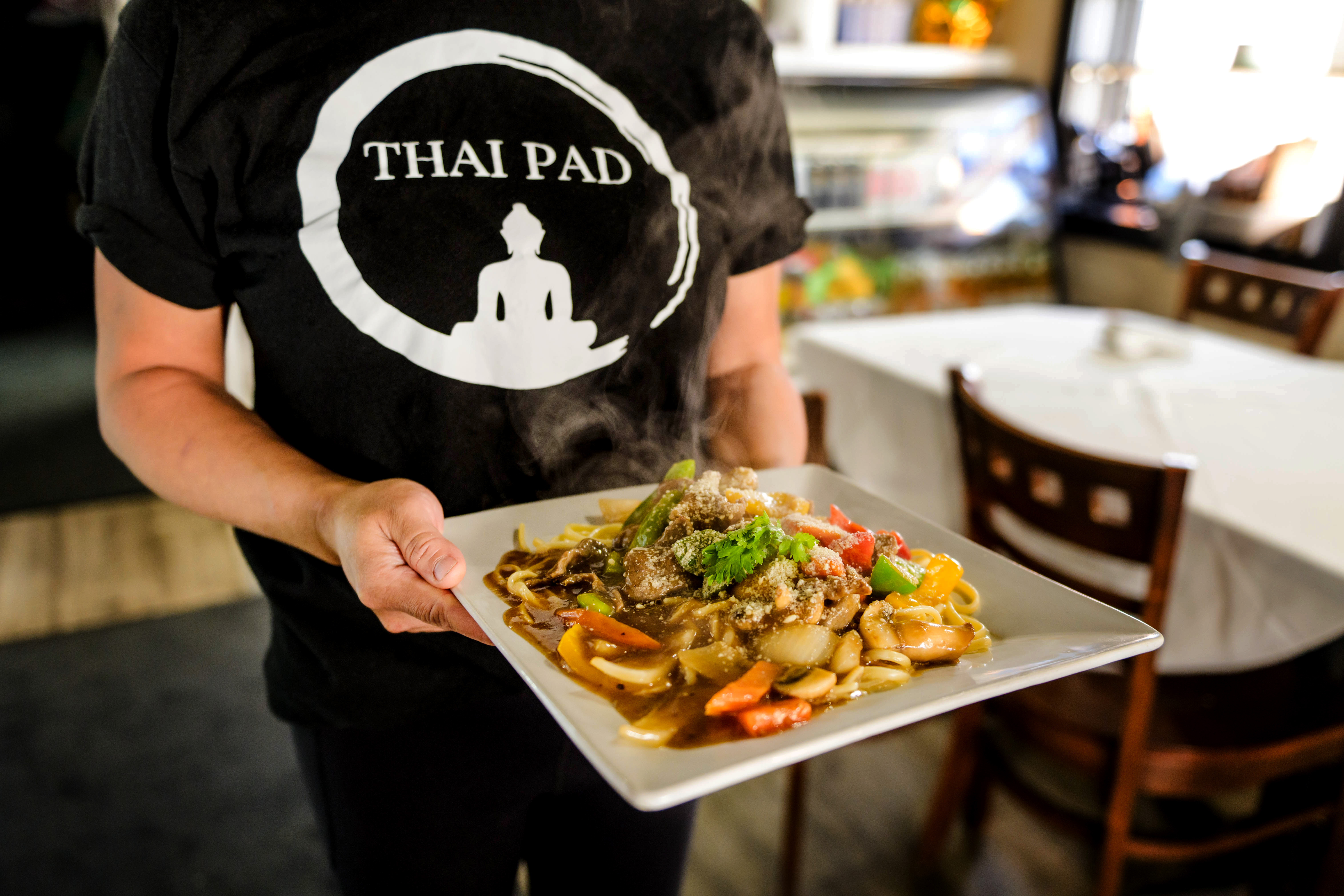 Thai Pad Serving Plate 