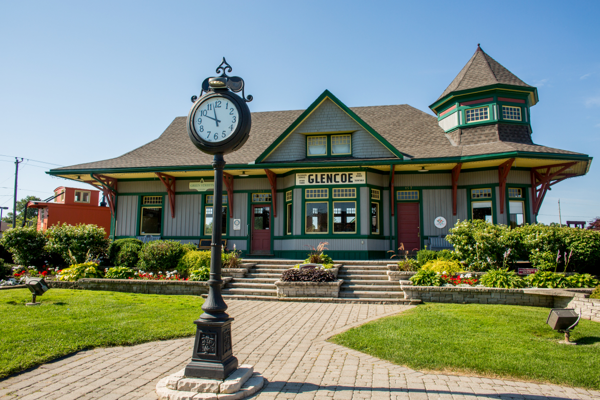 Glencoe train station 