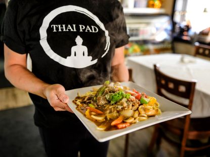 Thai Pad Serving Plate 